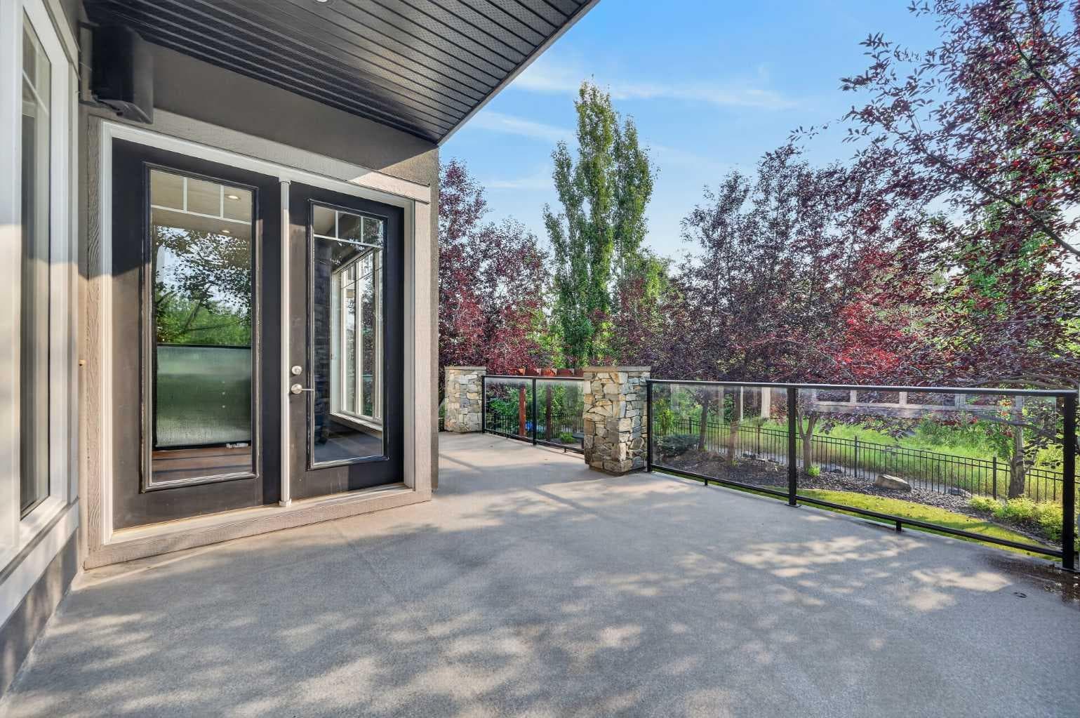 4 Aspen Cliff Close SW
