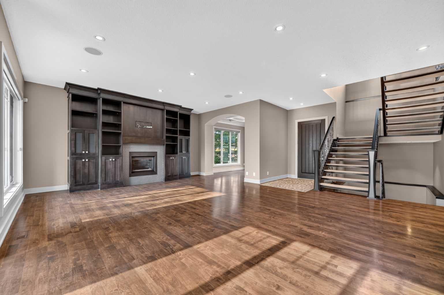 4 Aspen Cliff Close SW