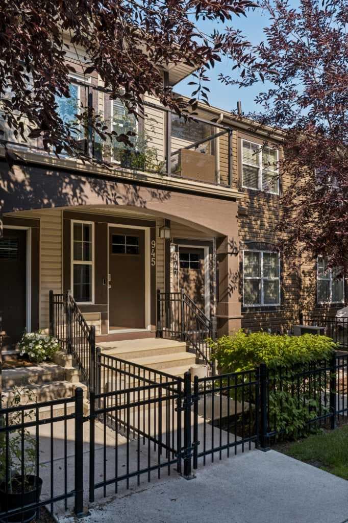945 Mckenzie Towne Manor SE