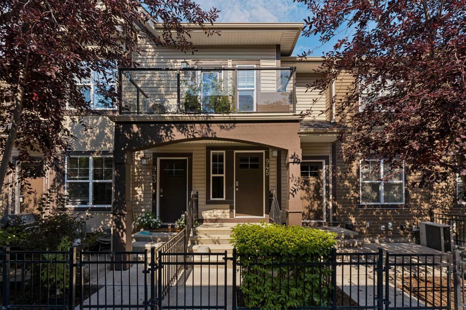 945 Mckenzie Towne Manor SE