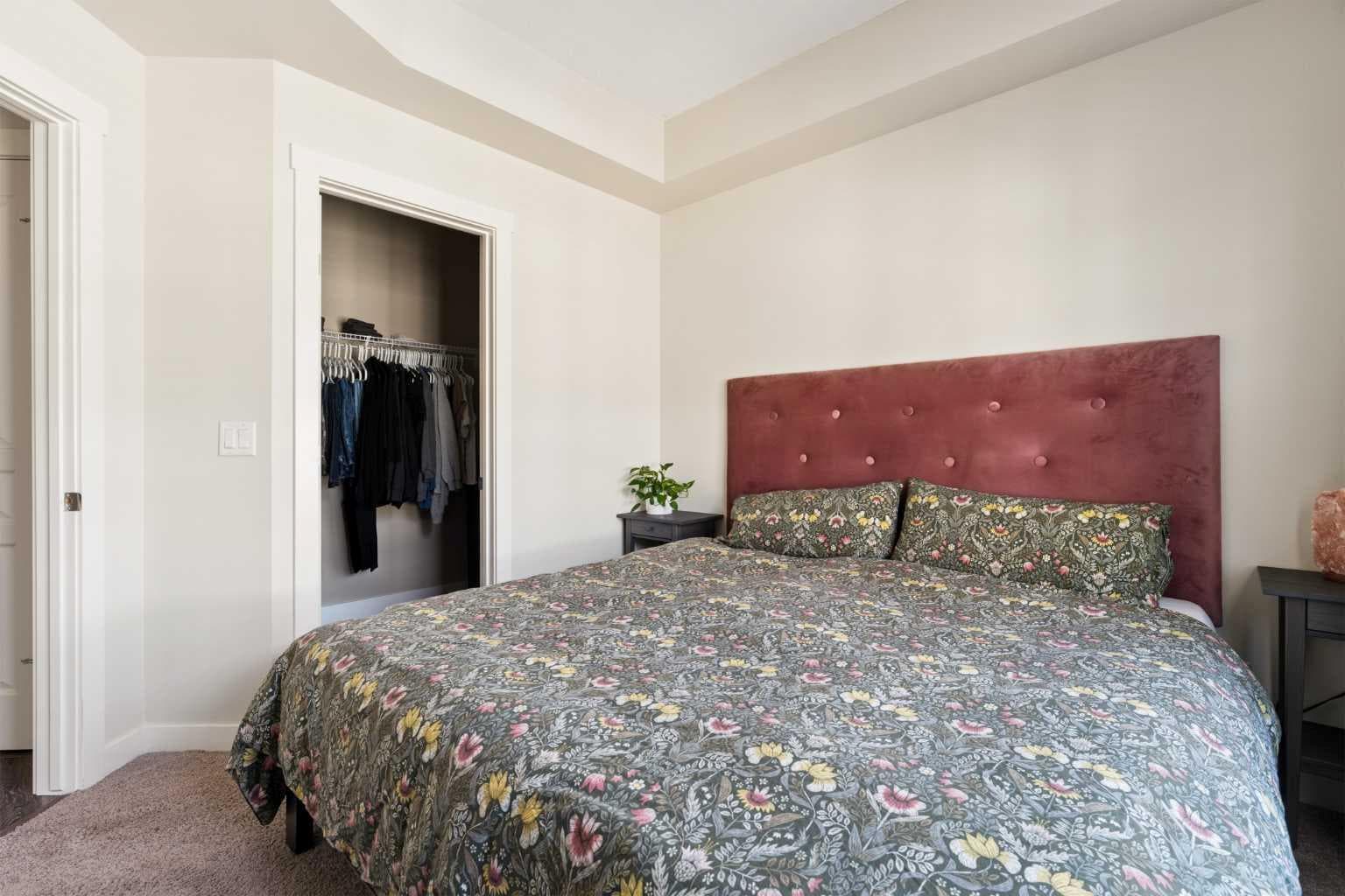945 Mckenzie Towne Manor SE
