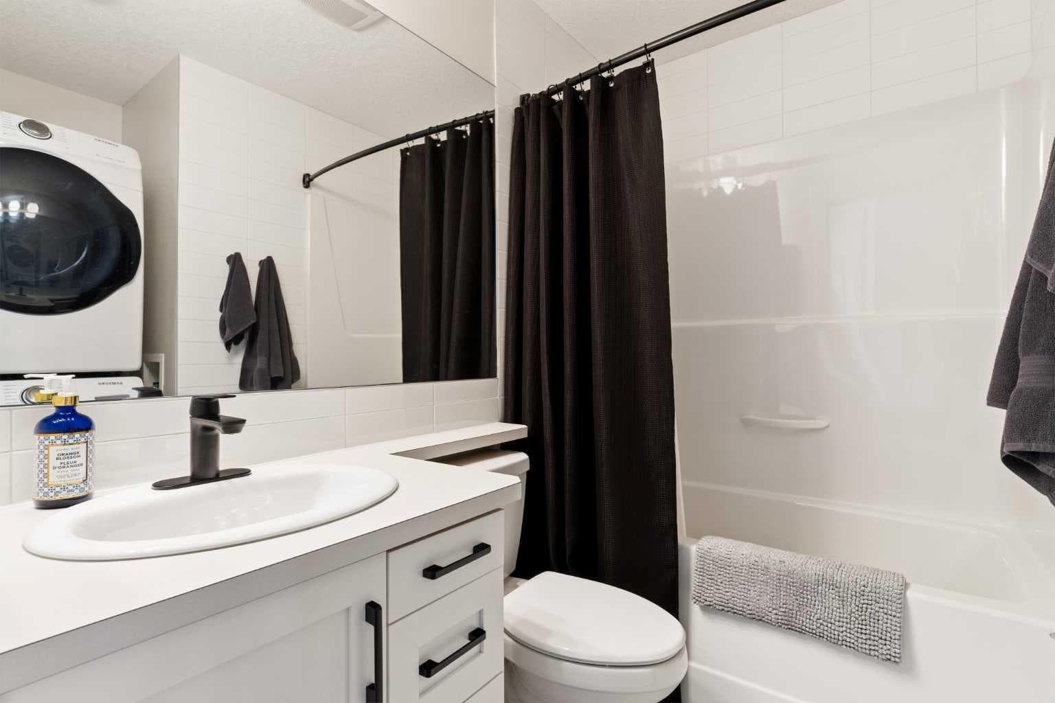 945 Mckenzie Towne Manor SE