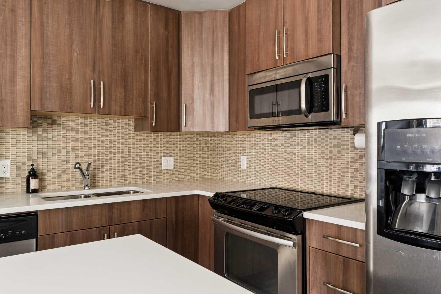 945 Mckenzie Towne Manor SE