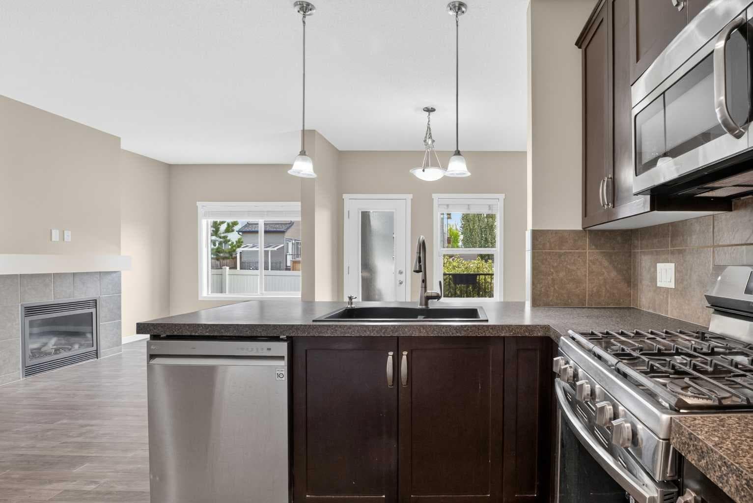 445 Copperpond Landing SE