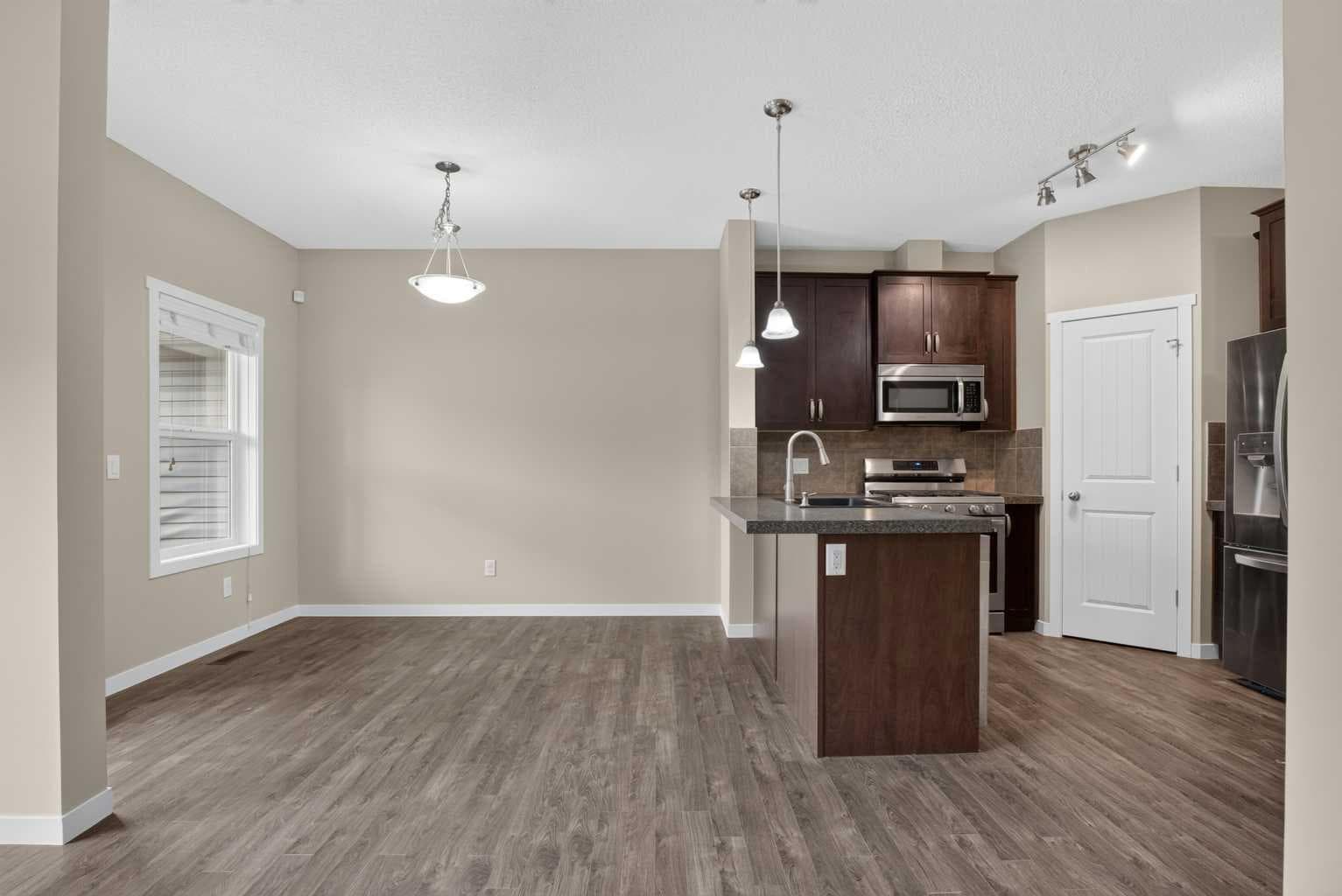 445 Copperpond Landing SE