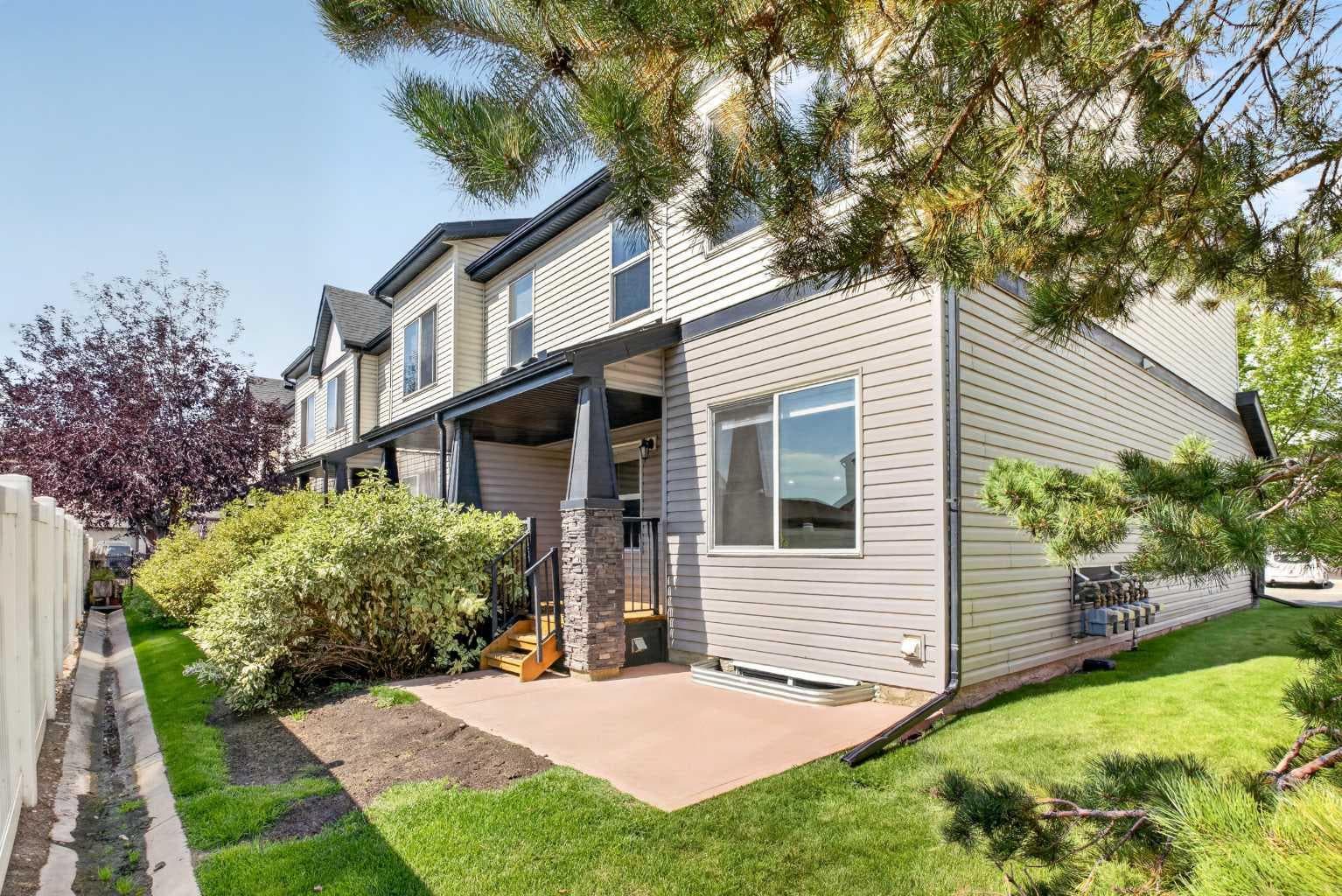 445 Copperpond Landing SE
