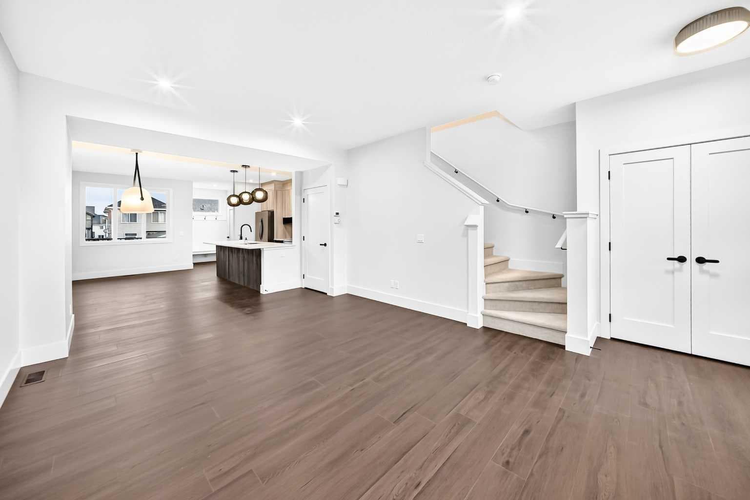 270 Greystone Boulevard 
