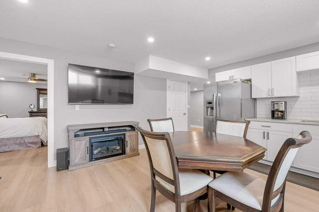 471 Canals Boulevard SW