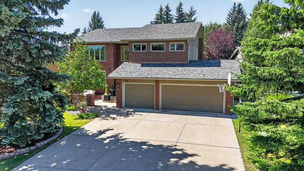 15 Woodacres Way SW
