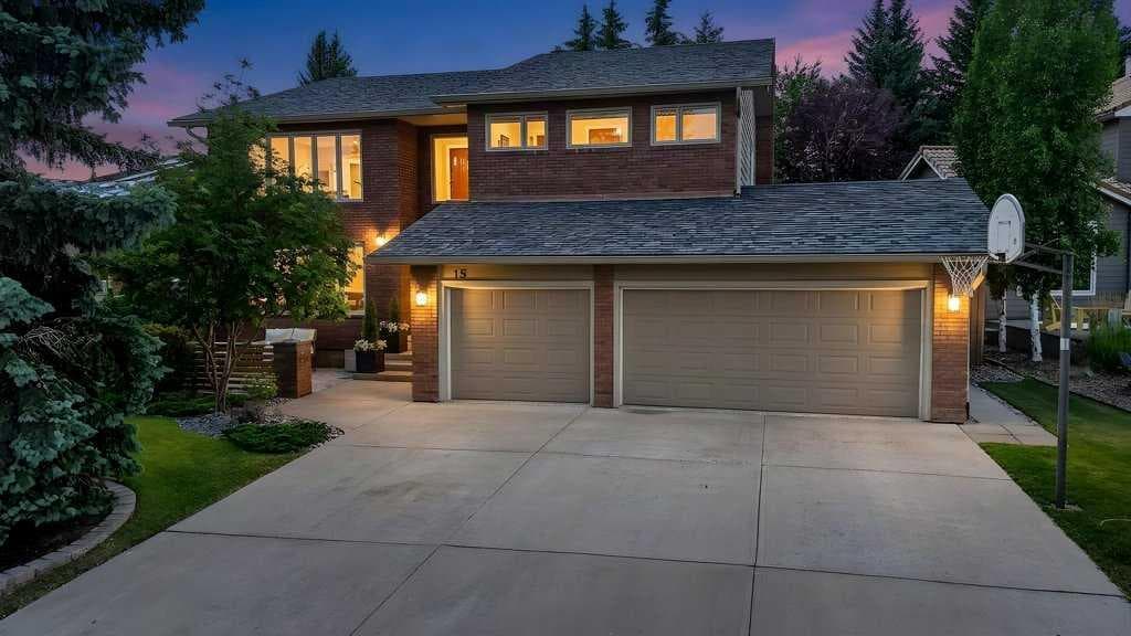 15 Woodacres Way SW