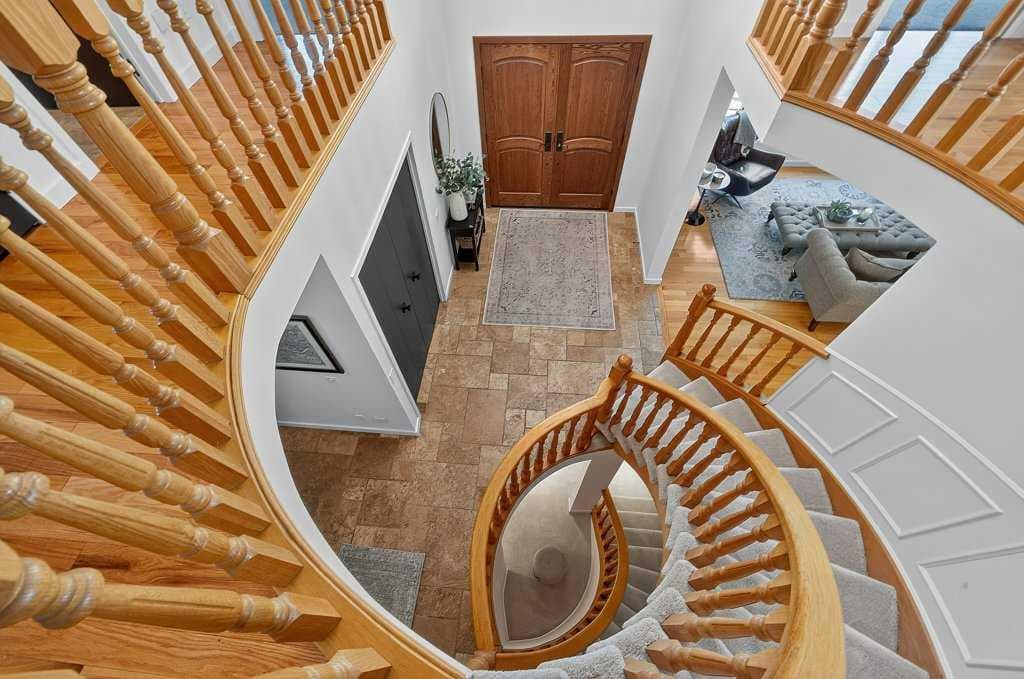 15 Woodacres Way SW