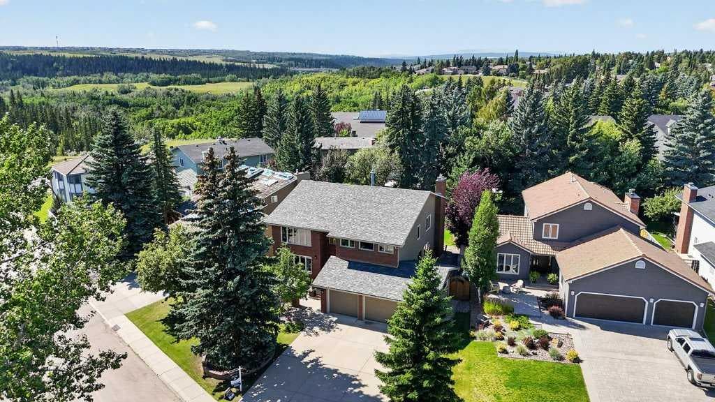 15 Woodacres Way SW