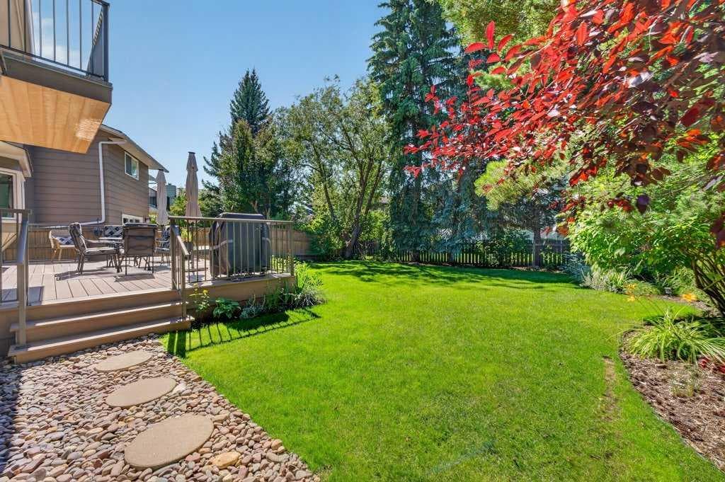 15 Woodacres Way SW