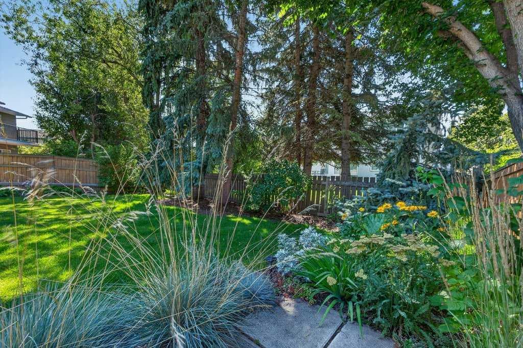 15 Woodacres Way SW