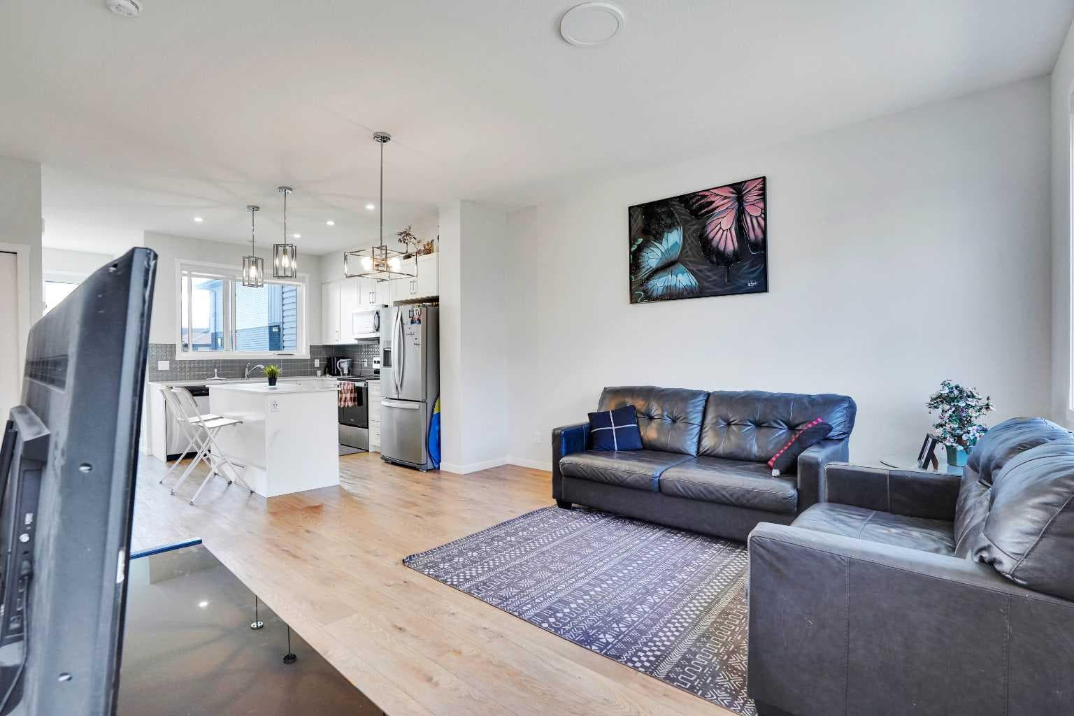 104 Corner Glen Circle NE