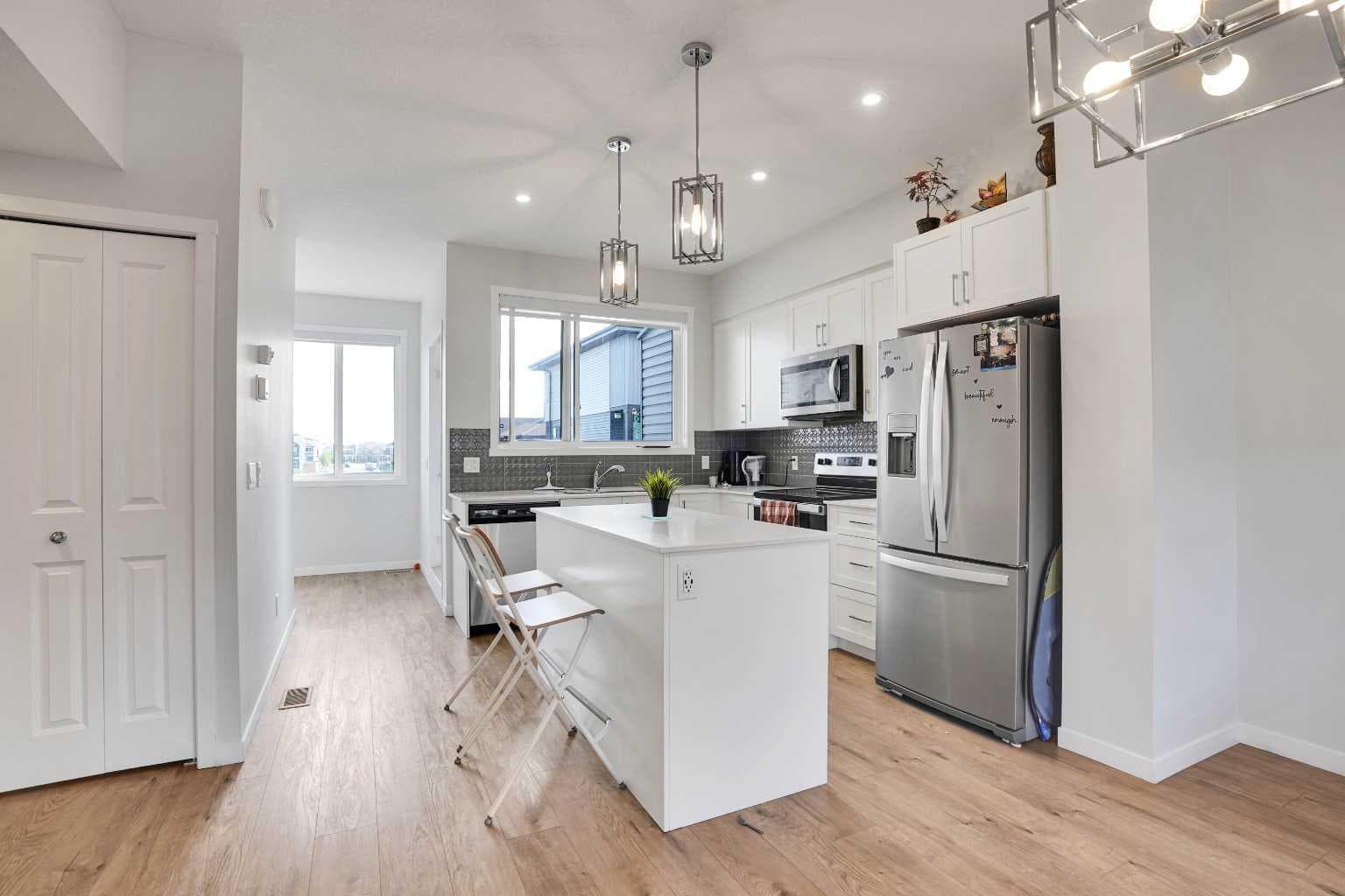 104 Corner Glen Circle NE