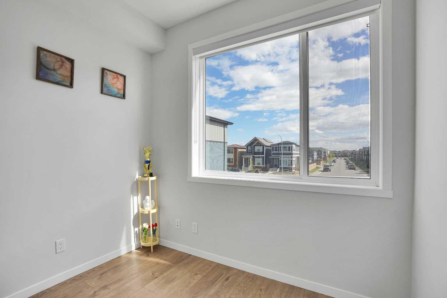 104 Corner Glen Circle NE