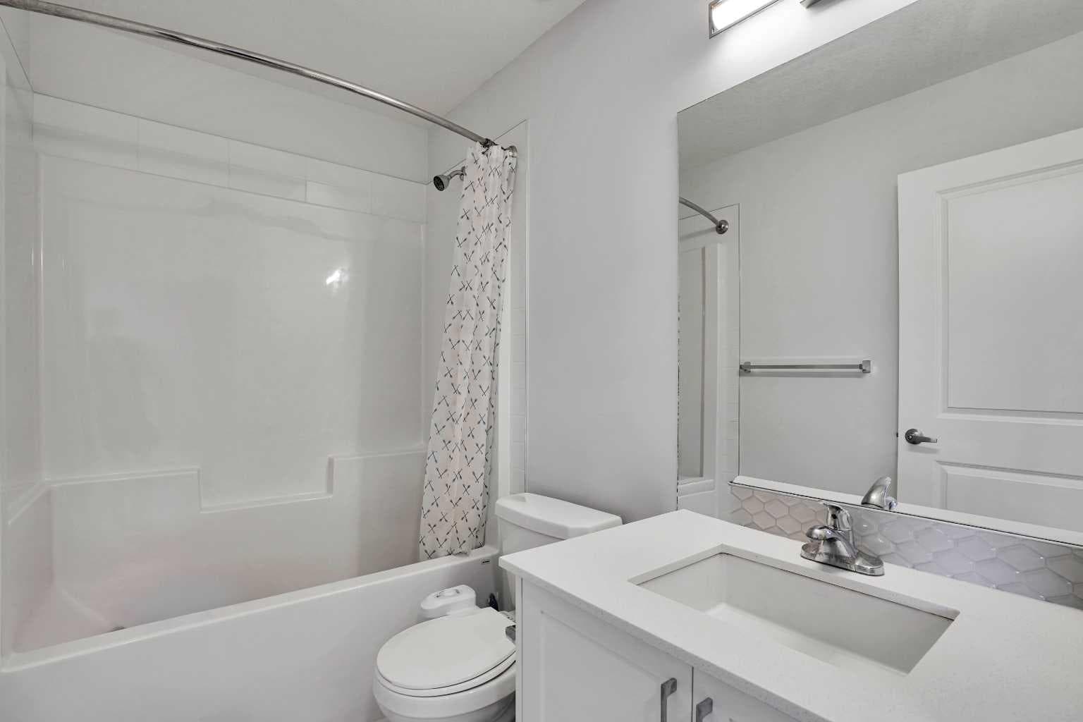 104 Corner Glen Circle NE