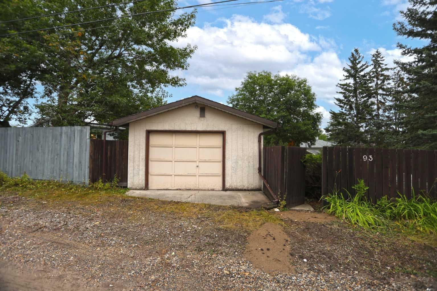 93 Winslow Crescent SW