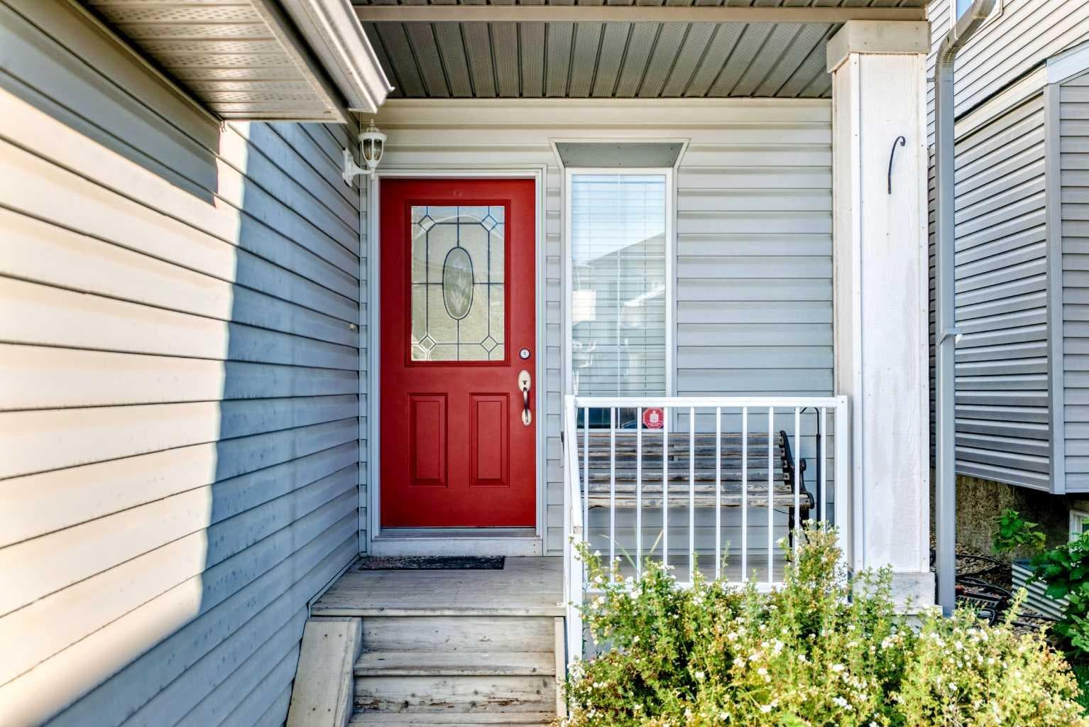 16 Royal Birch Rise NW