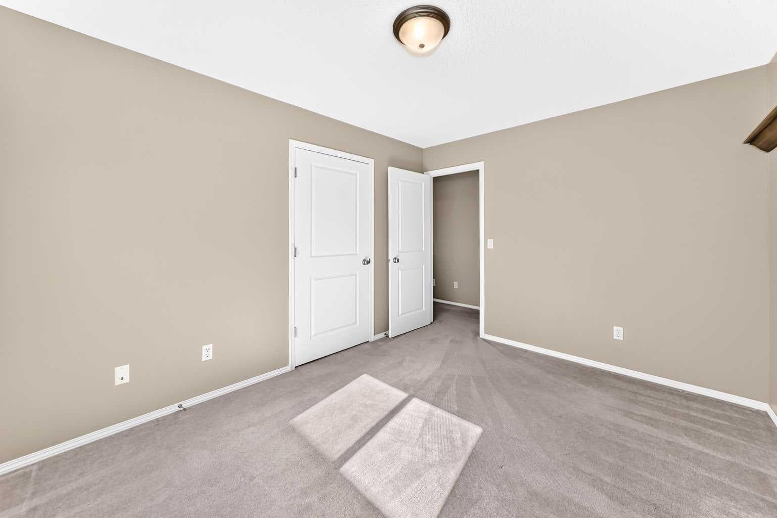 16 Royal Birch Rise NW