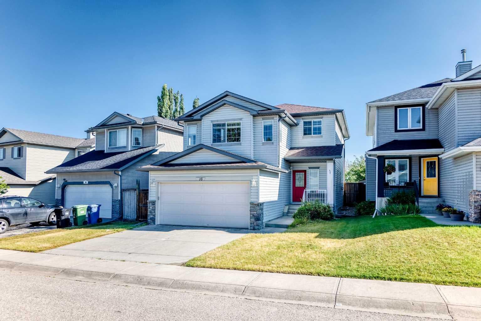 16 Royal Birch Rise NW