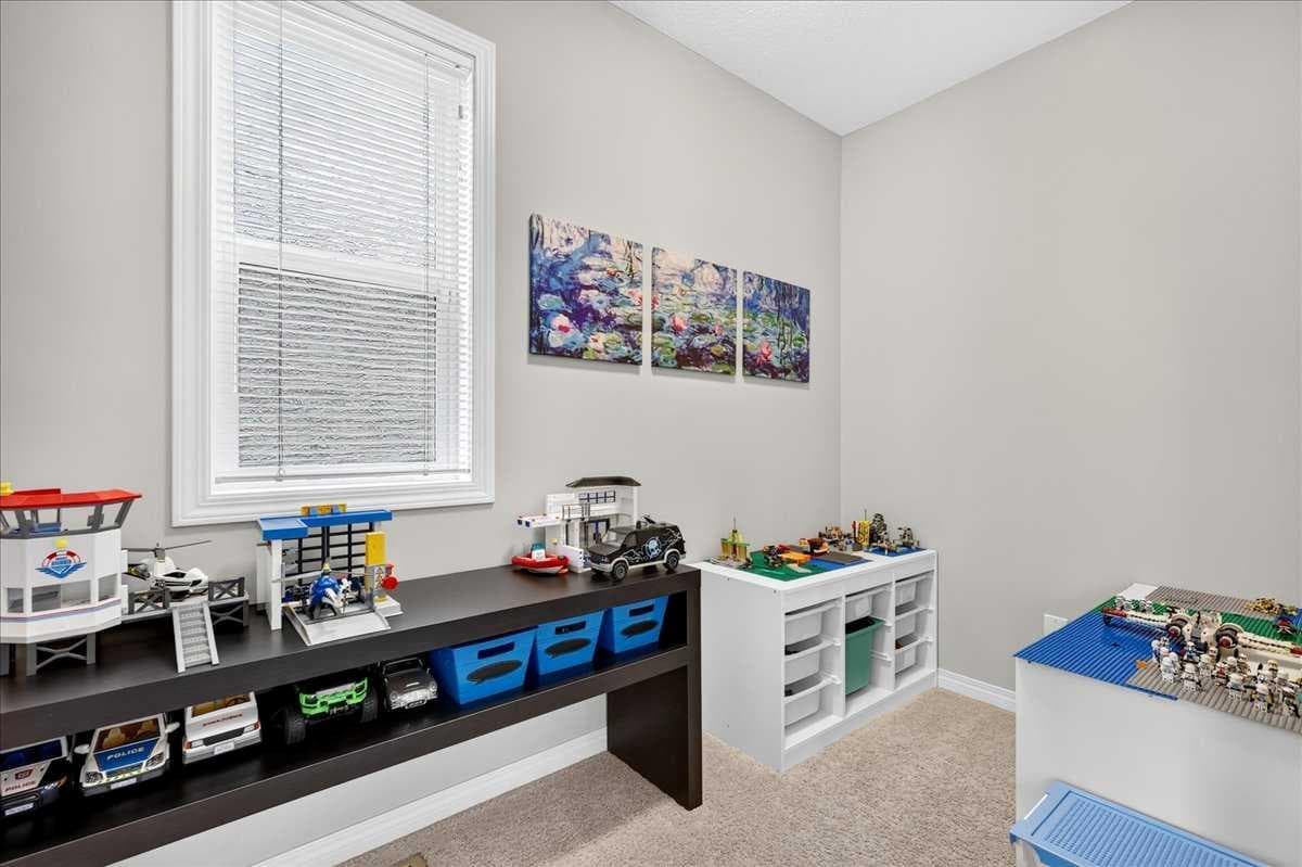 60 Mahogany Grove SE