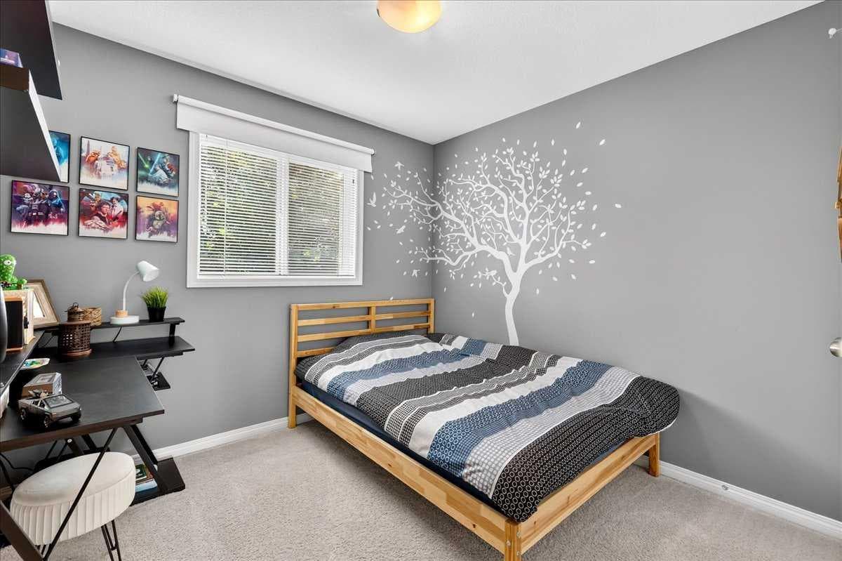60 Mahogany Grove SE