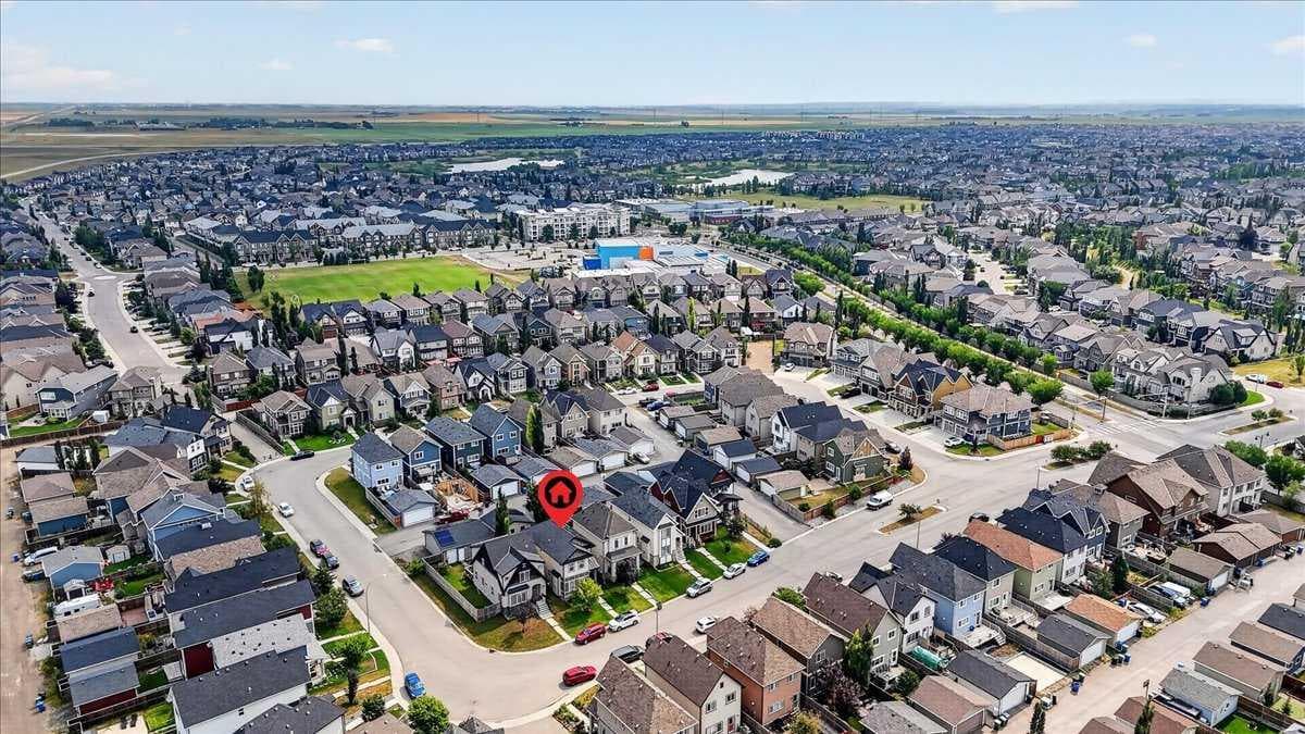 60 Mahogany Grove SE