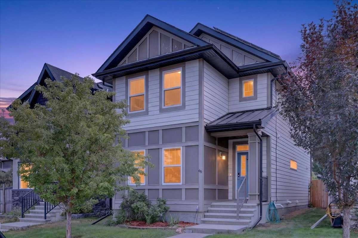 60 Mahogany Grove SE