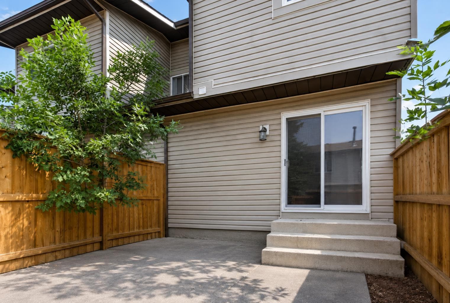 50 Falshire Terrace NE