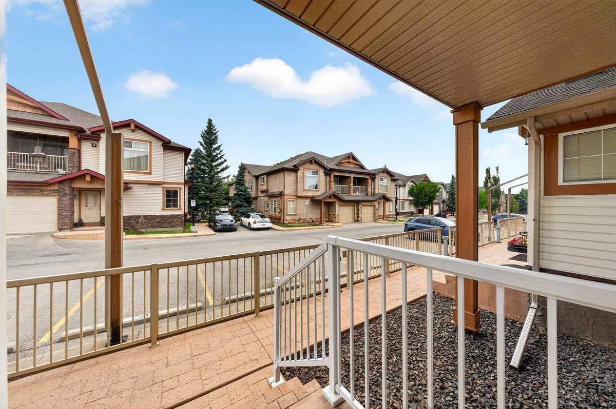 #104, 20 Panatella Landing NW