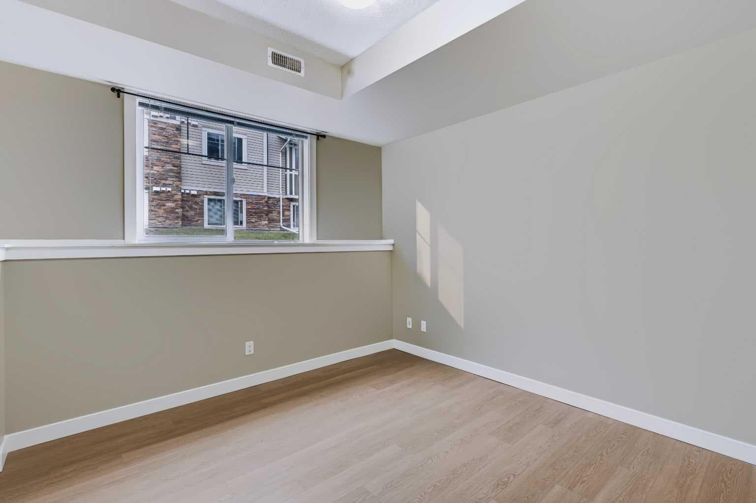 210, 300 Marina Drive 