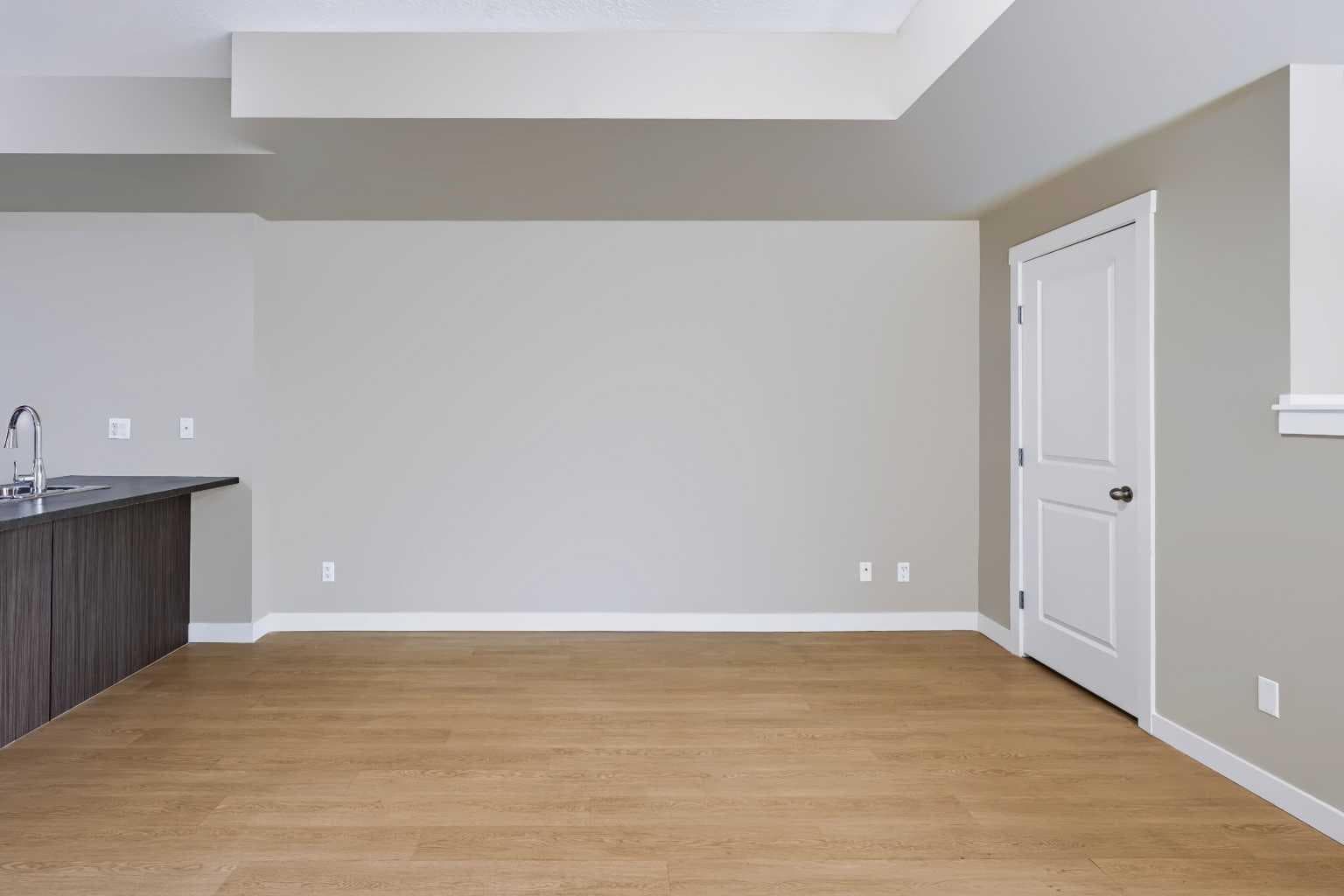 210, 300 Marina Drive 
