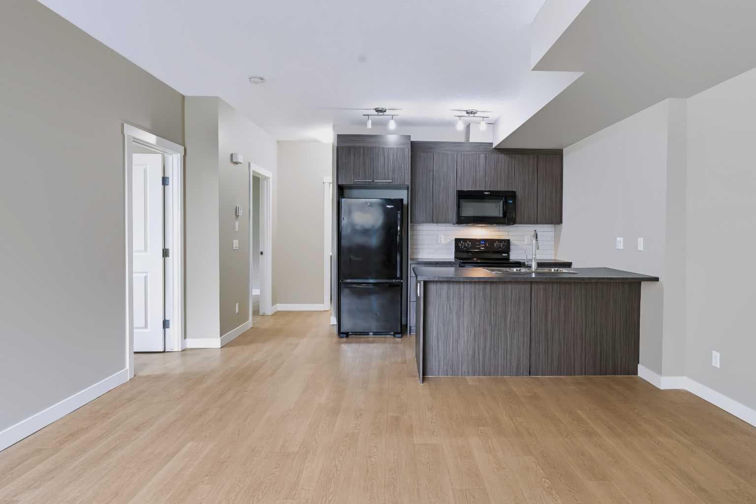 210, 300 Marina Drive 