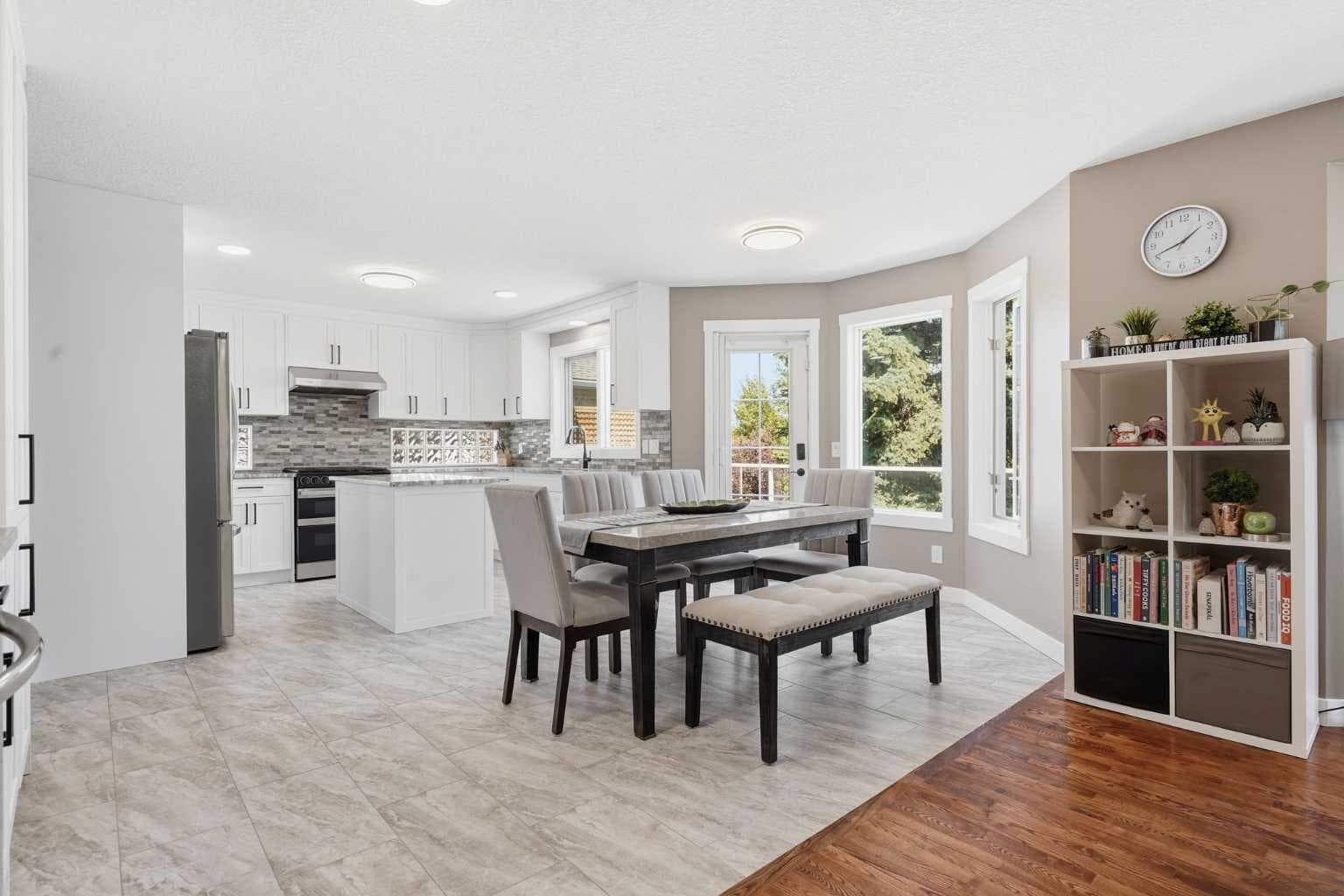 12078 Diamond View SE