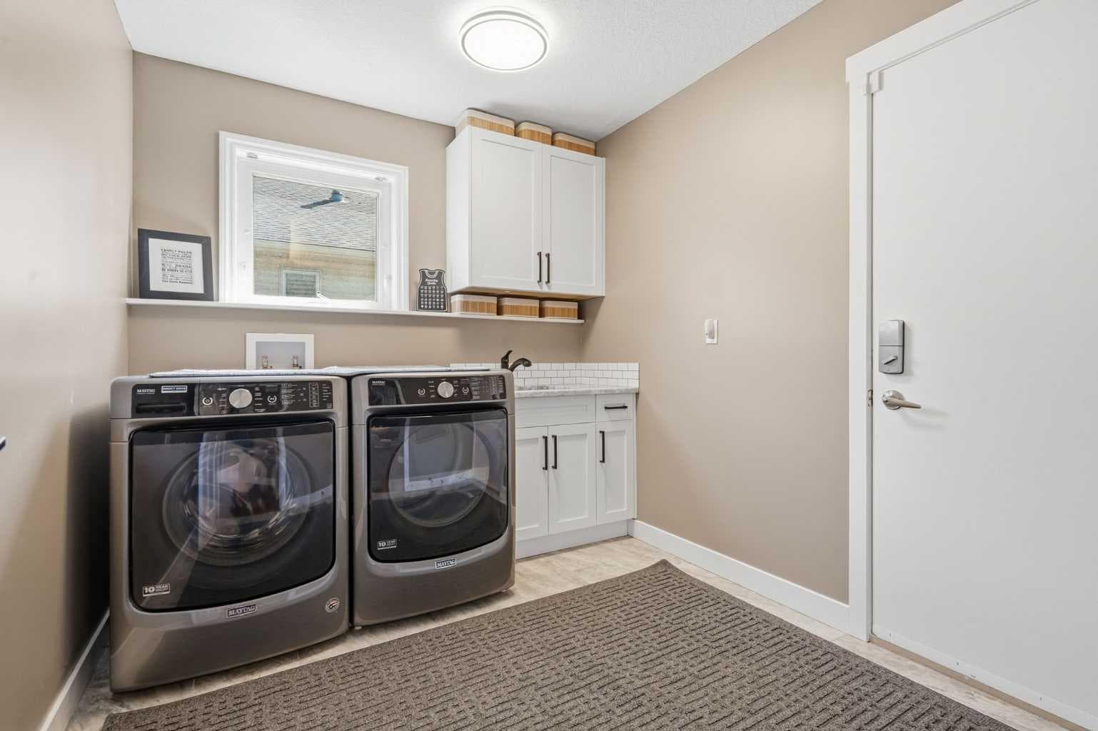 12078 Diamond View SE