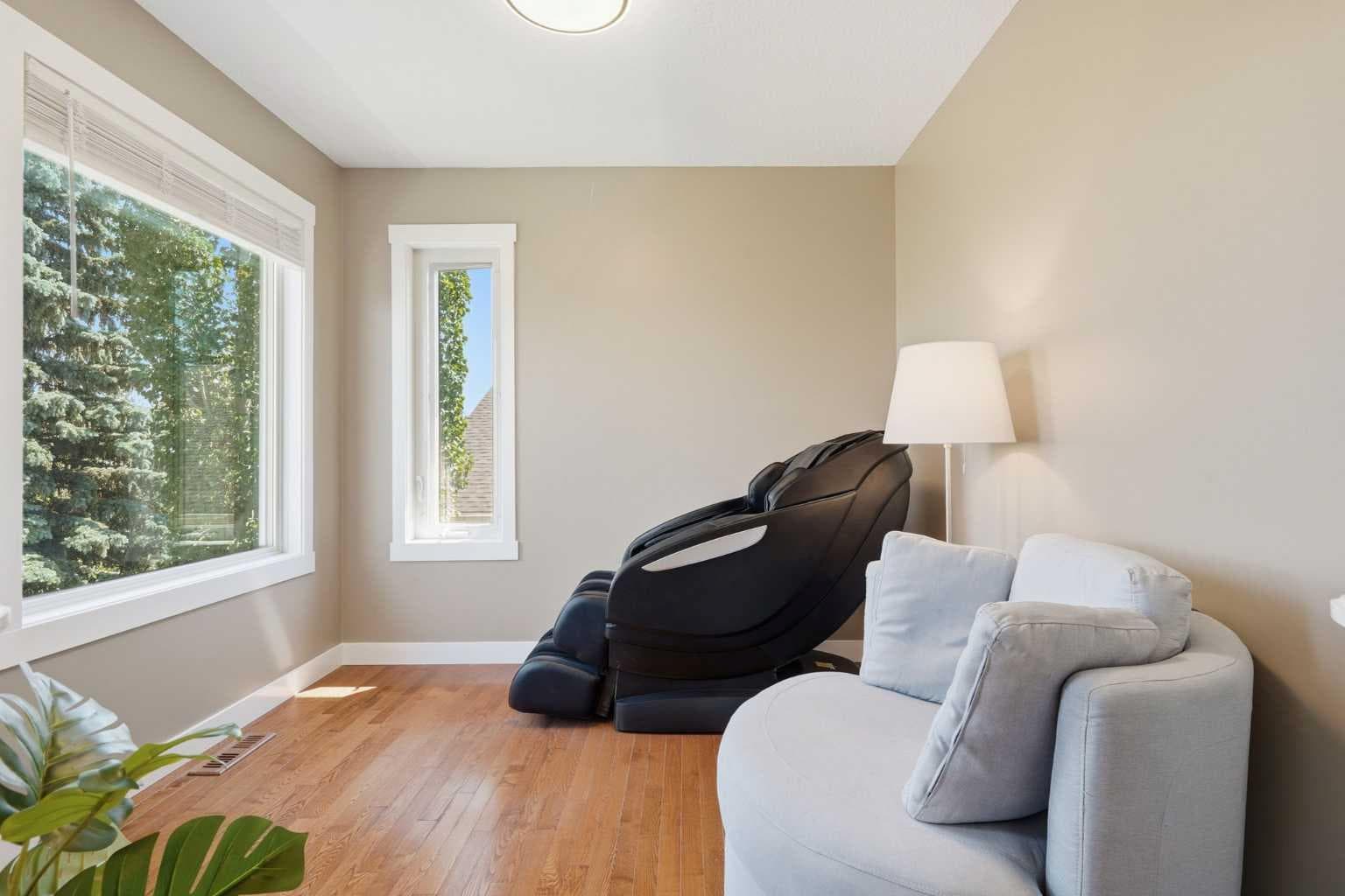 12078 Diamond View SE