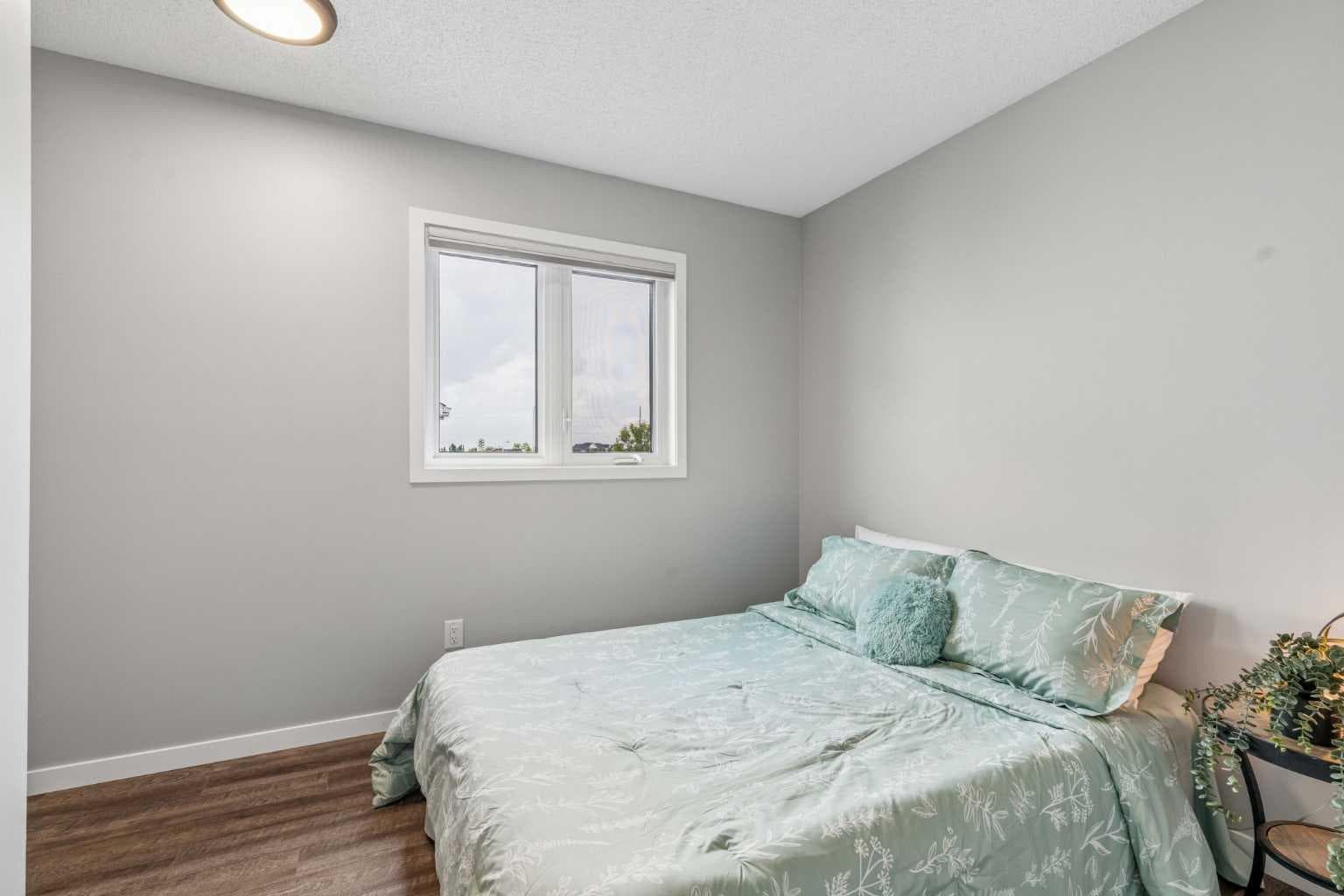230 Mt Lorette Place SE