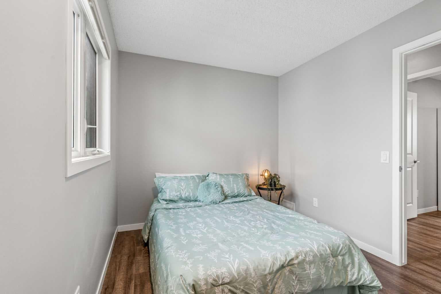 230 Mt Lorette Place SE