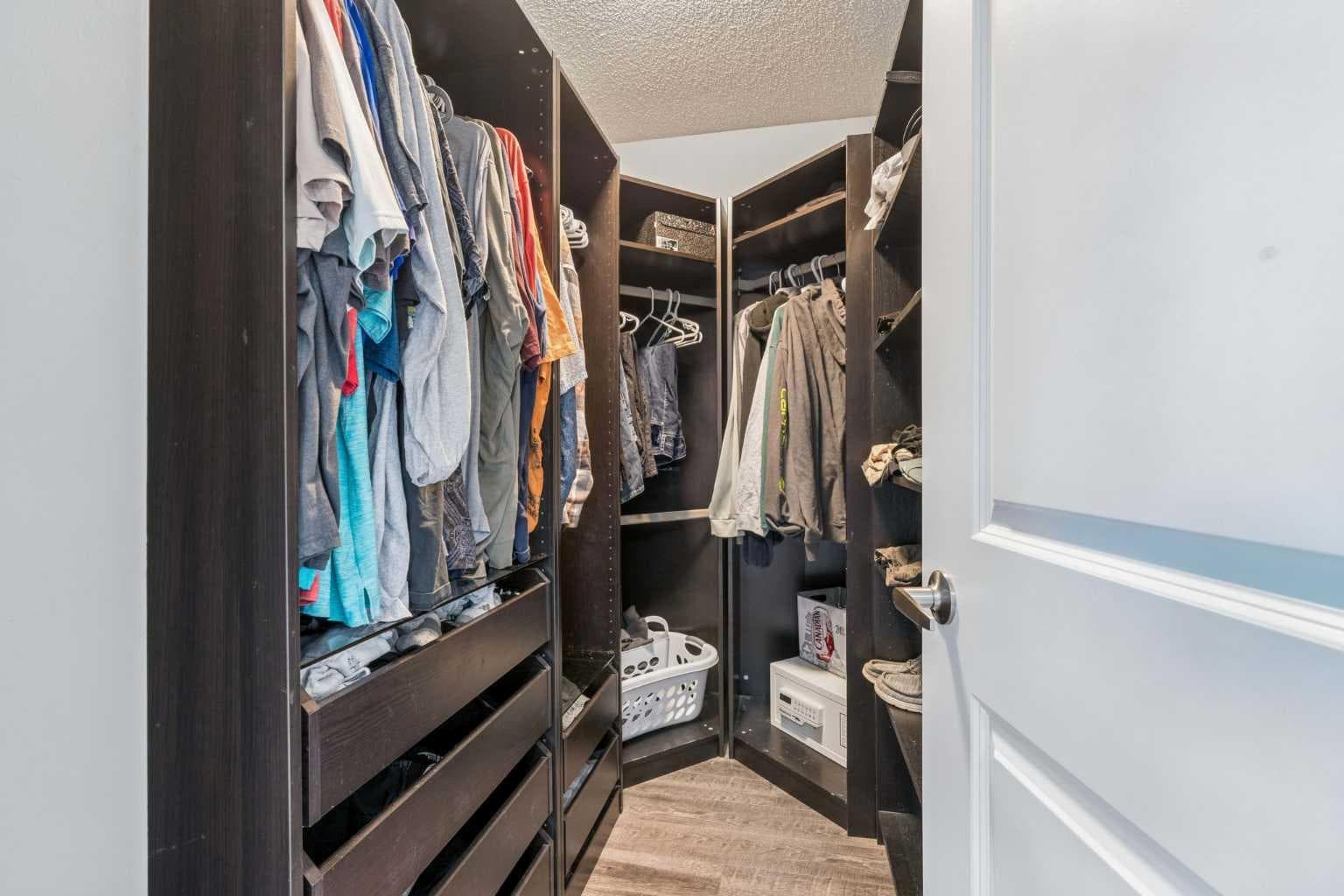 230 Mt Lorette Place SE