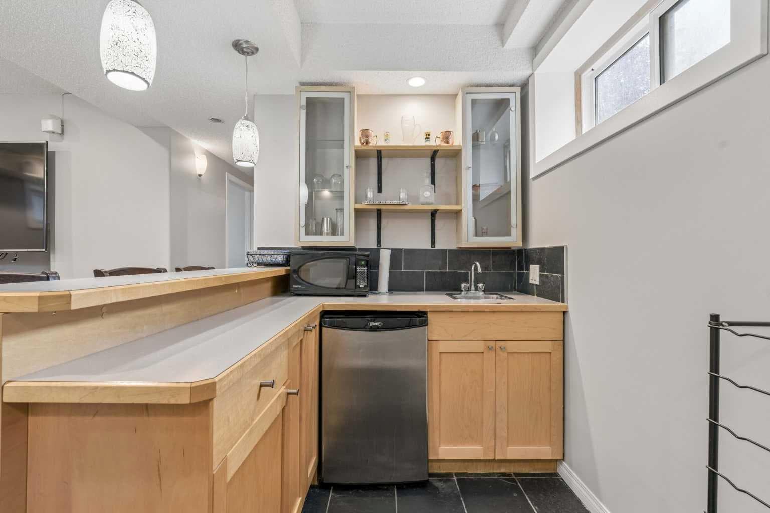 230 Mt Lorette Place SE