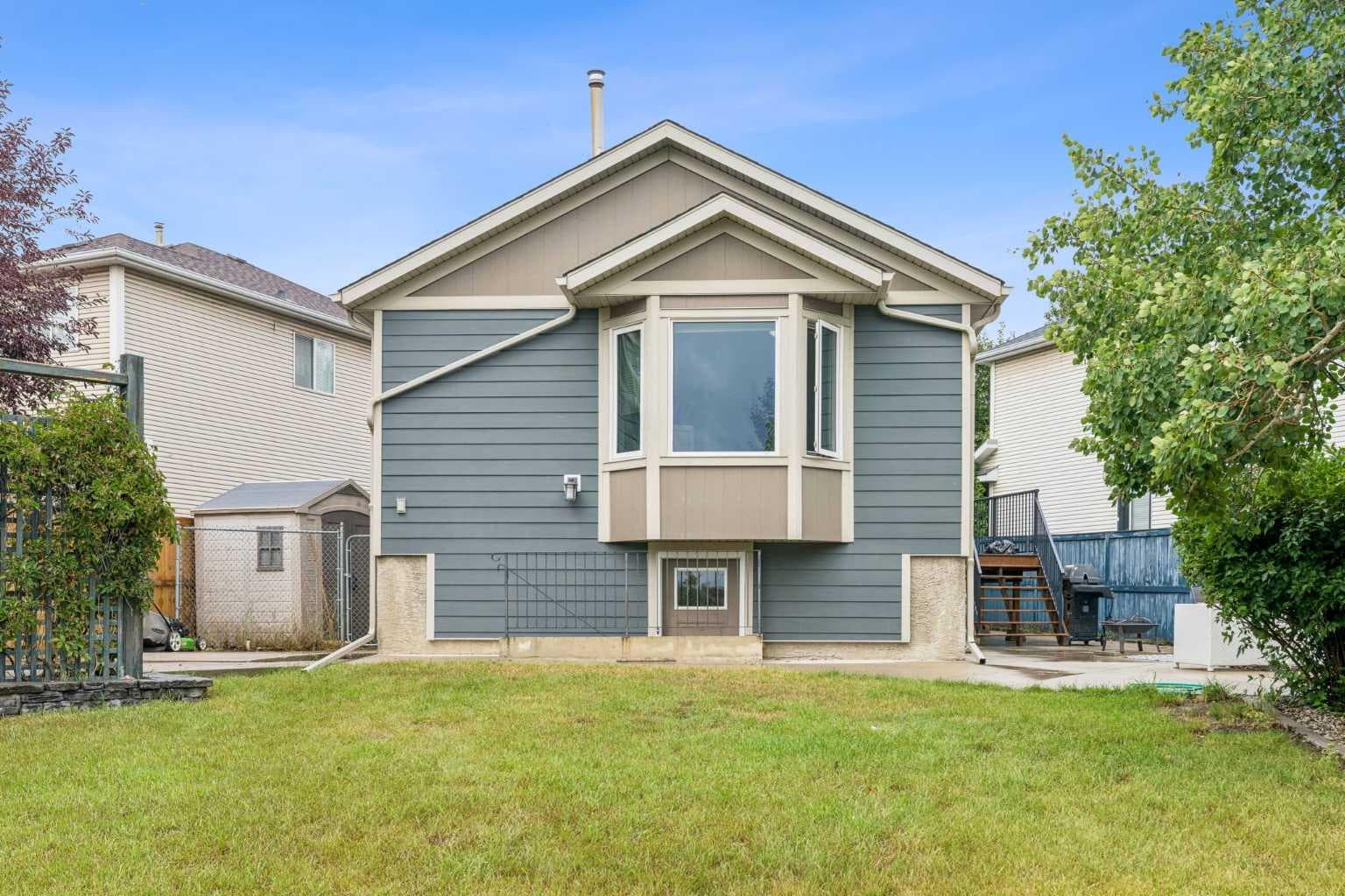 230 Mt Lorette Place SE