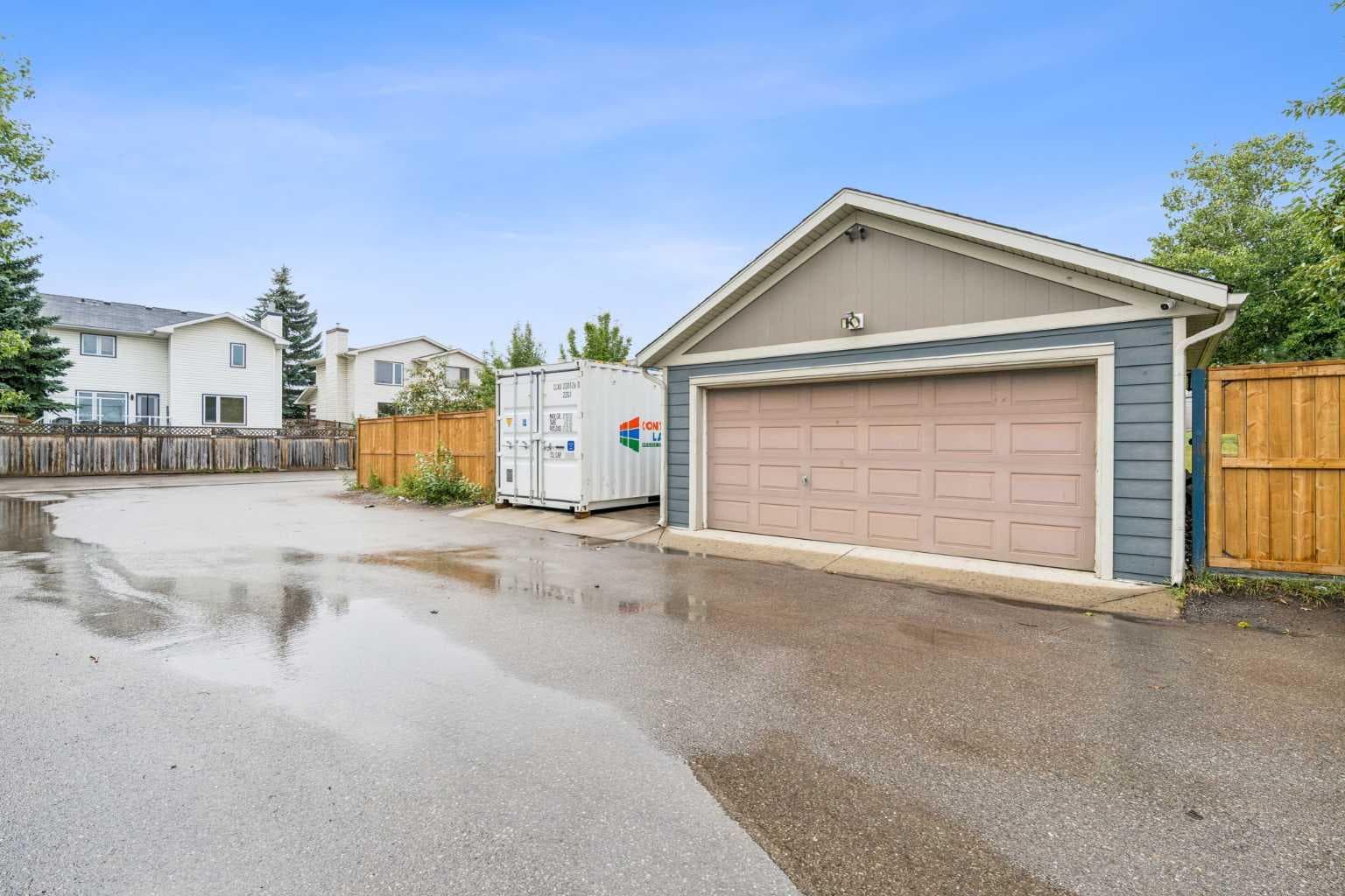 230 Mt Lorette Place SE