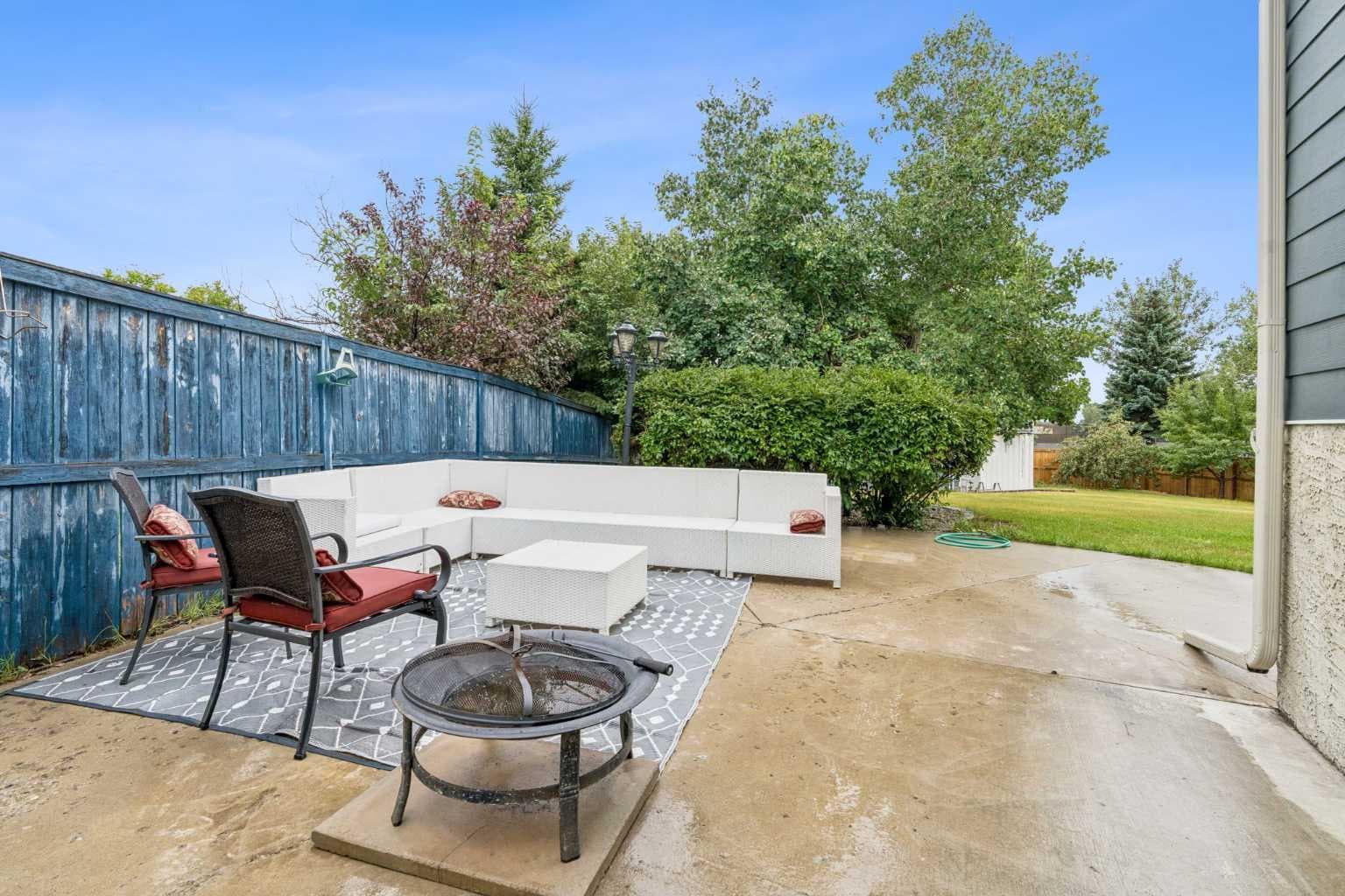 230 Mt Lorette Place SE