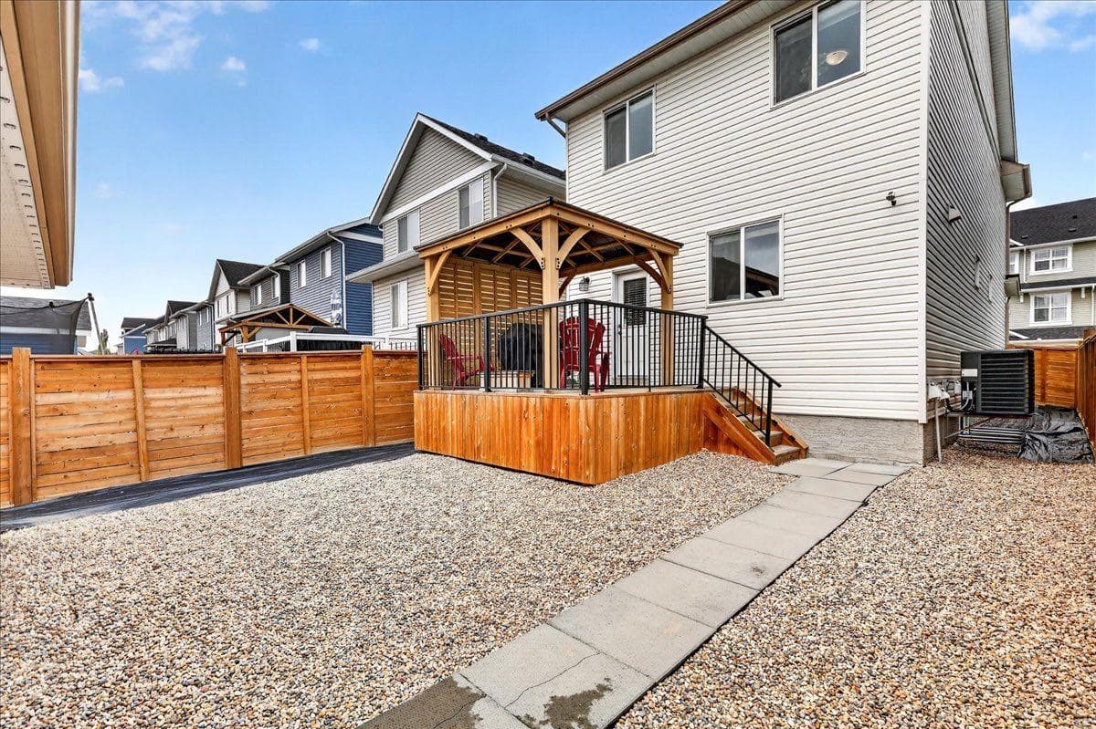 163 Copperleaf Way SE