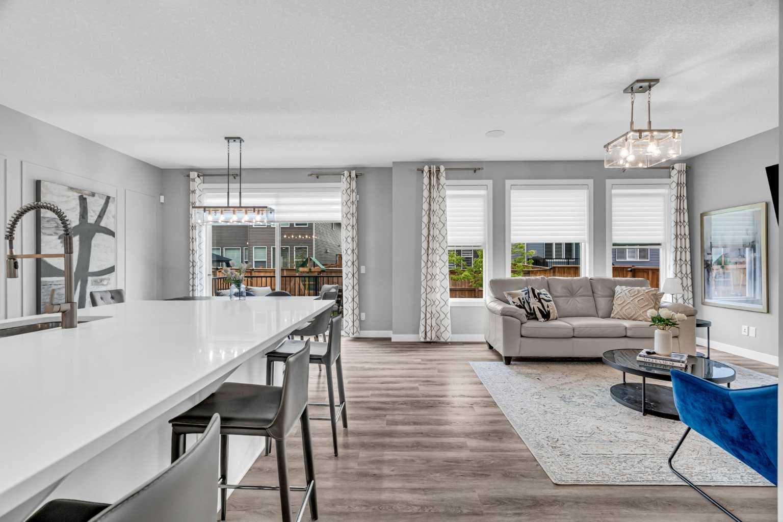 49 Creekside Avenue SW