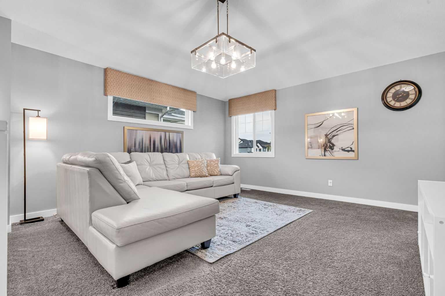49 Creekside Avenue SW