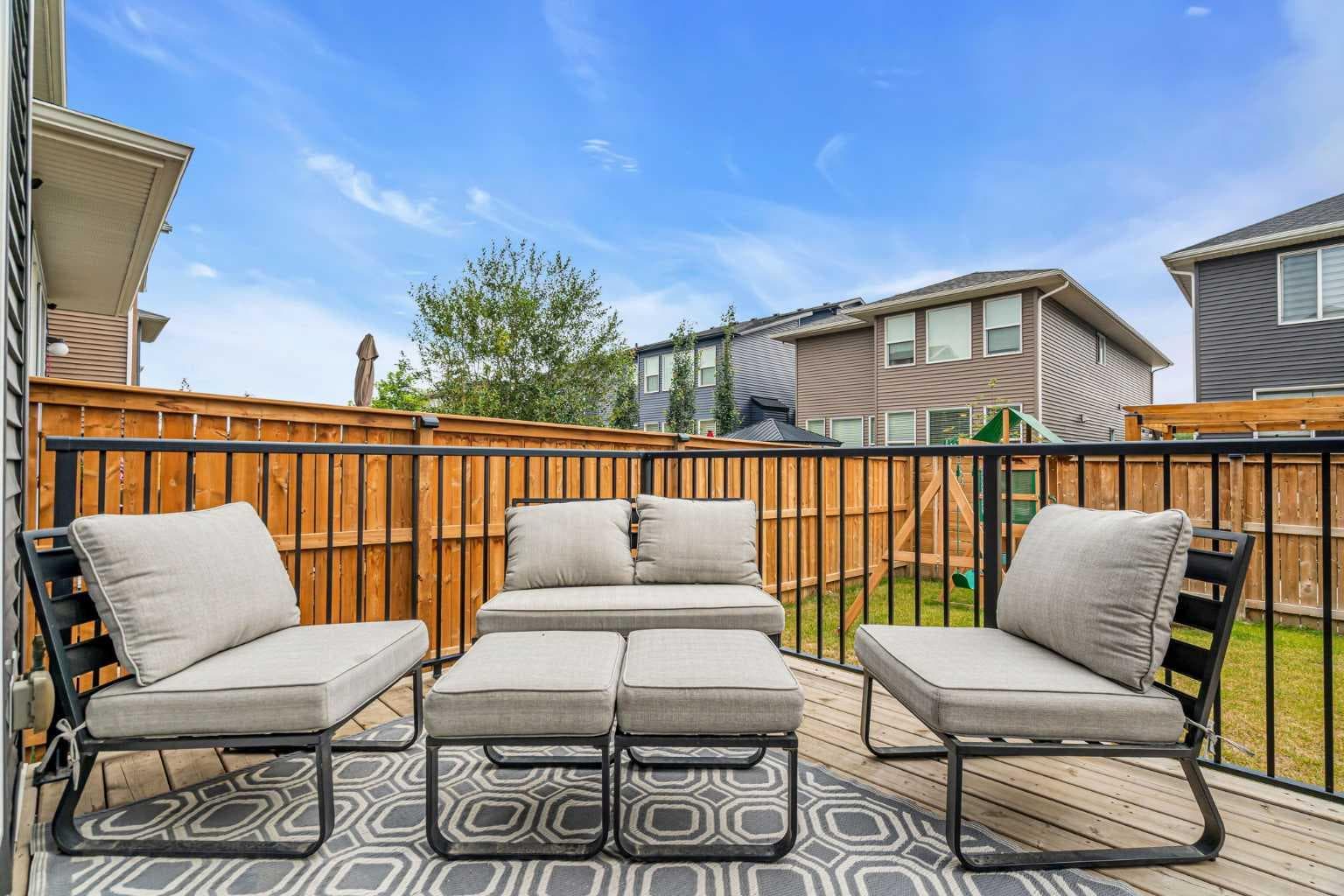 49 Creekside Avenue SW