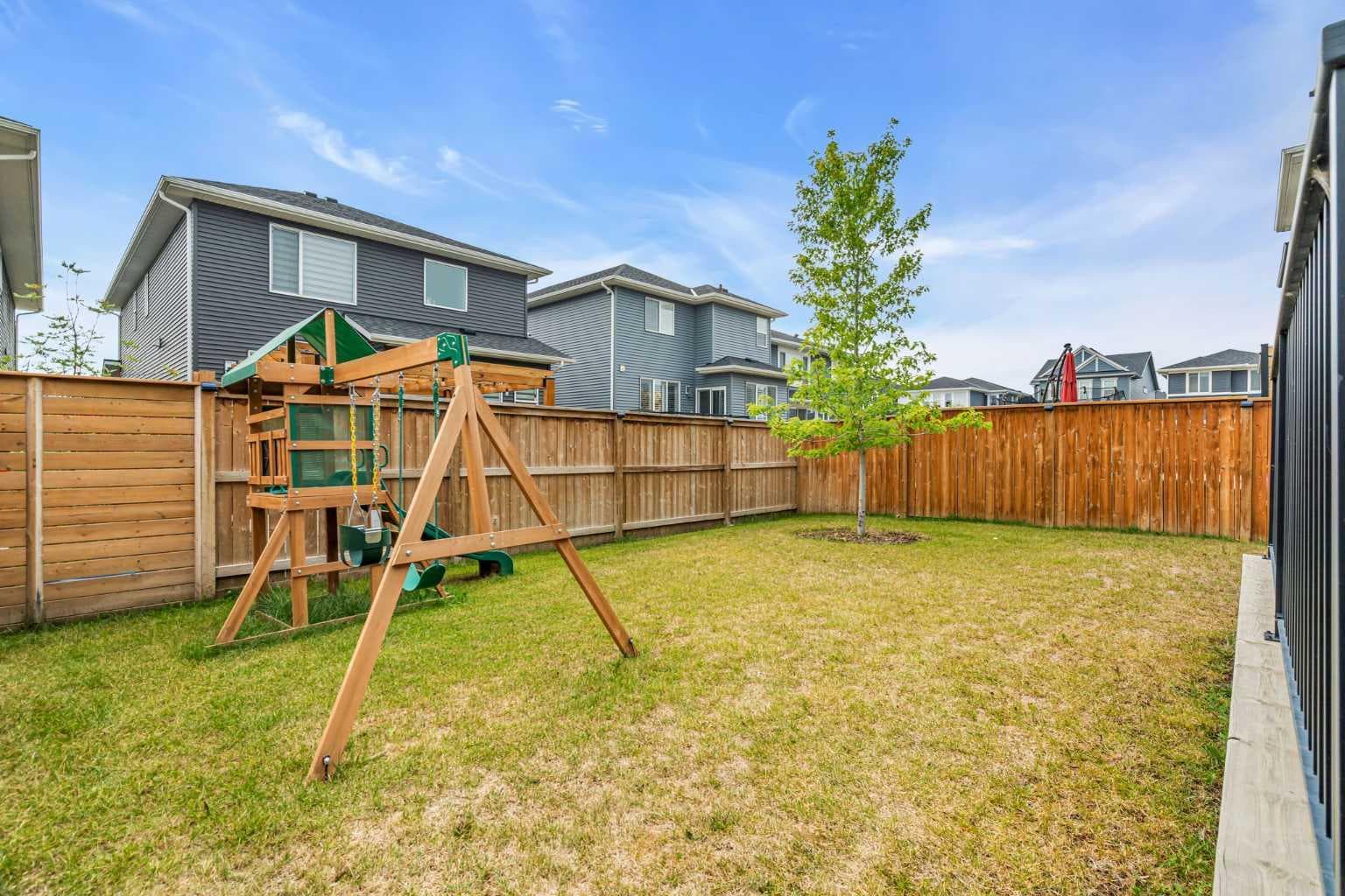 49 Creekside Avenue SW